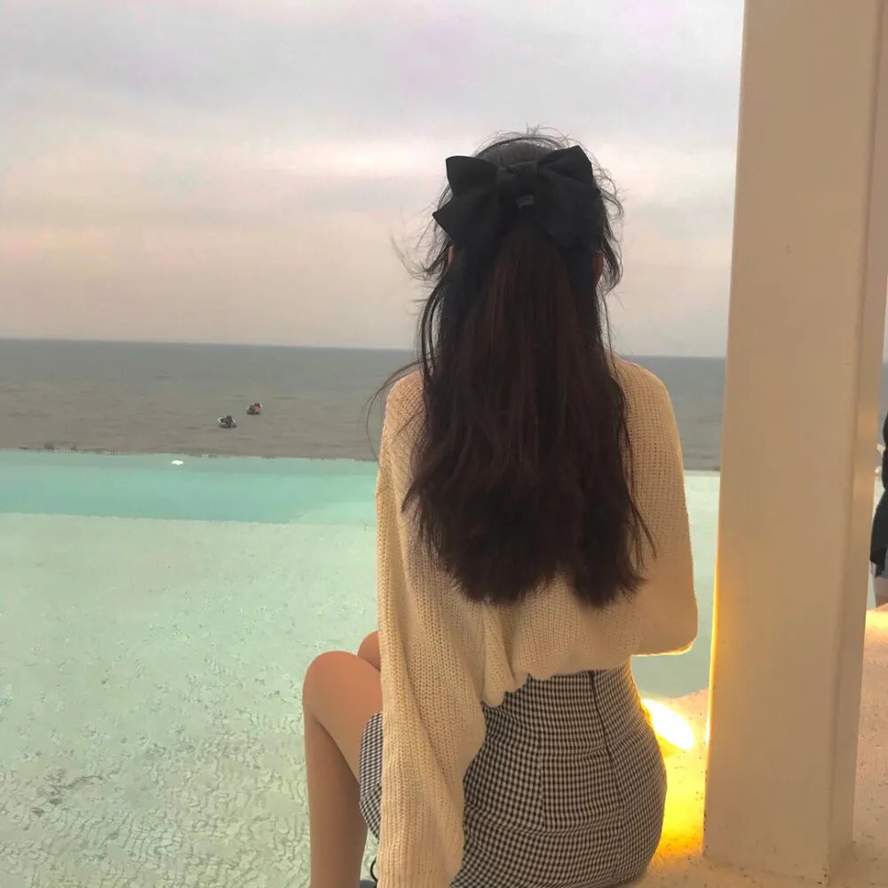我才不要和人类恋爱呢